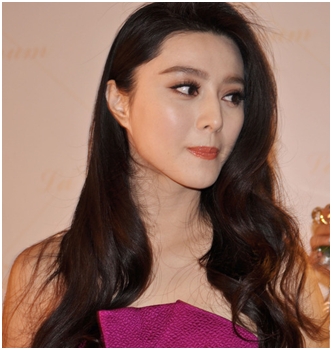 片场众目睽睽下“被打”满是伤的6大男女明星(1)