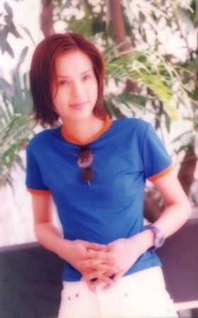 “小龙女”李若彤年轻时候罕见照，清纯可人！(2)