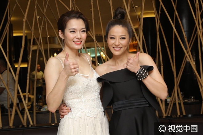 TVB马来西亚星光荟萃颁奖礼庆功宴 胡定欣陈展鹏受访秀恩爱(3)