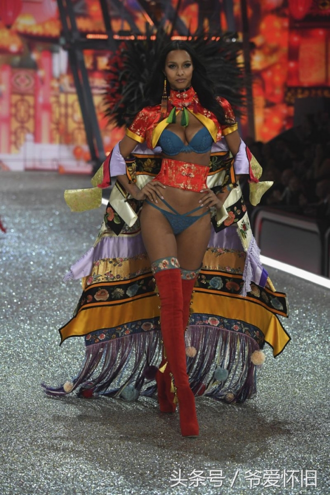 2016维多利亚的秘密大秀拉开帷幕 群星闪耀 美女如云(2)