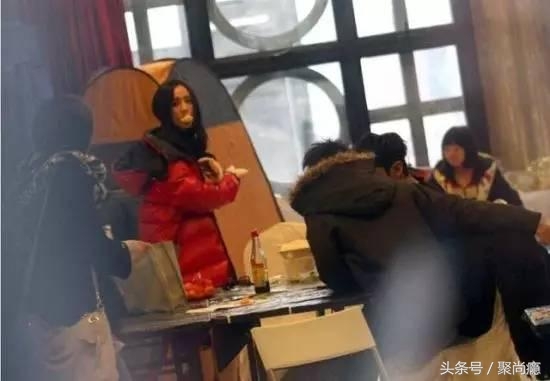 明星片场都吃些什么，看看他们光环背后普通的那一面(3)