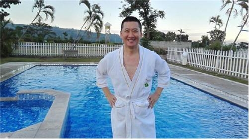 人前被骂成狗黑成碳，人后却赚足名利潇洒度日(2)