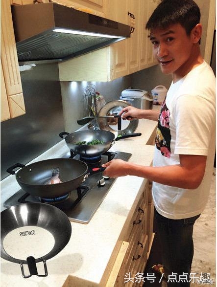 为爱妻亲自下厨的10大男星，涵哥做得好吃，导致了妻子的悲剧！(2)