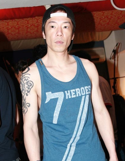 忍受不了家人的“羞耻行为”而反目成仇的7大明星(1)