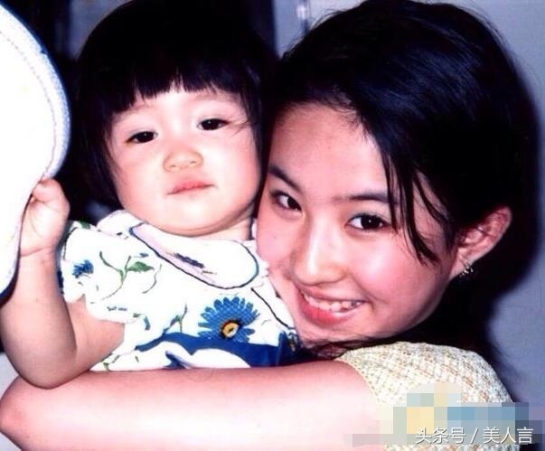 “神仙姐姐”刘亦菲 小时的照片终于找齐了！原来美是有原因的！(3)
