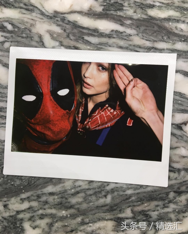 泰勒·斯威夫特扮死侍，领衔好莱坞众星万圣节扮相(1)