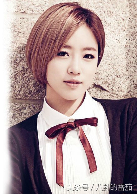 王思聪签约女团T-ara 高清写真照(7)