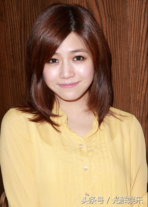 不爱多金成熟大叔 盘点偏爱小鲜肉的十大女星(3)