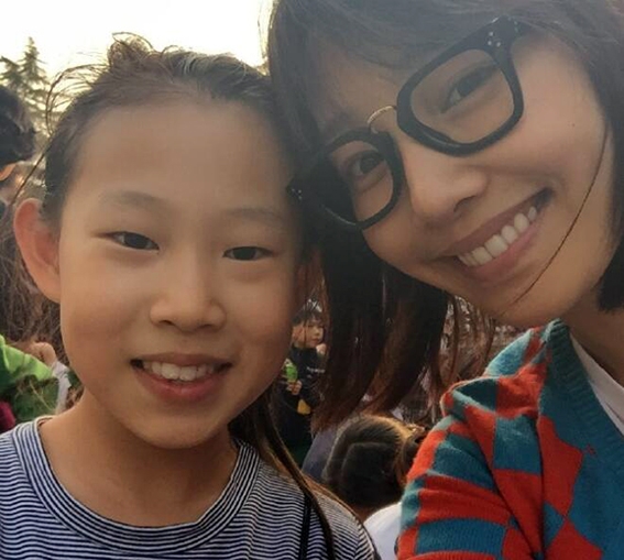 丑爸的自卑，幸好没有遗传给女儿，王宝强的女儿最美！(1)