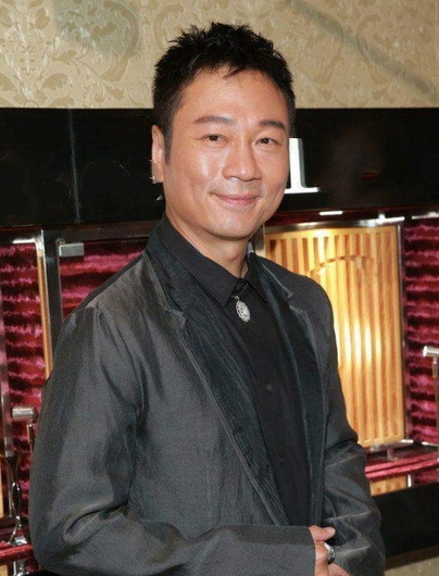 忍受不了家人的“羞耻行为”而反目成仇的7大明星(1)