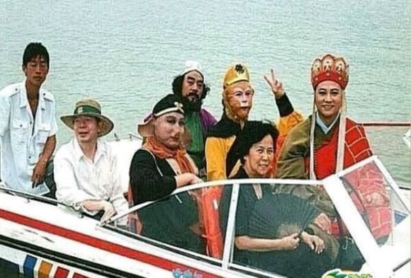 最珍贵的照片，跑龙套的成龙，读书时的林青霞，最后一位皇帝(5)