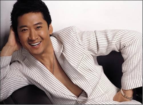 人前被骂成狗黑成碳，人后却赚足名利潇洒度日(2)