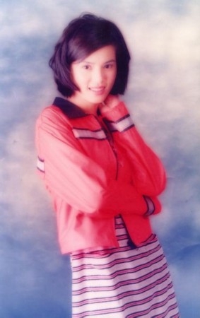 “小龙女”李若彤年轻时候罕见照，清纯可人！(3)