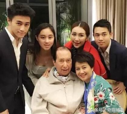 超级大明星入住北京外资五星级酒店的真实面貌之全家出动篇(1)