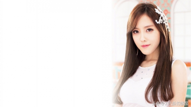 王思聪签约女团T-ara 高清写真照(6)