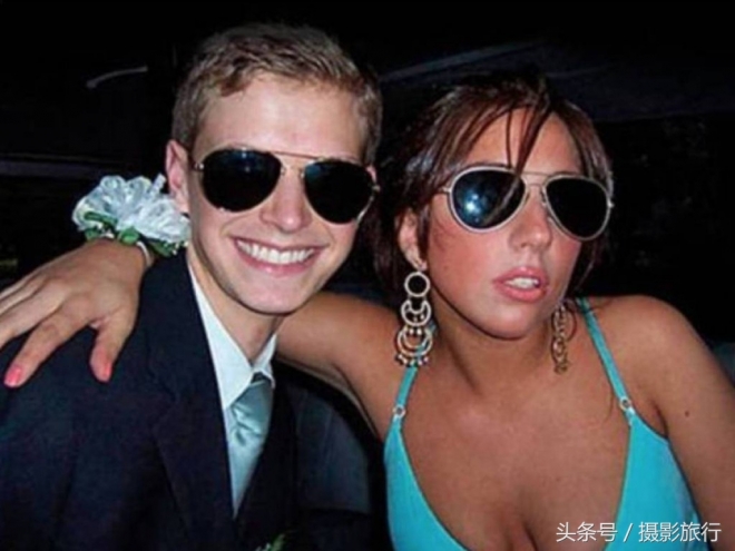 好莱坞明星最怕被看到的稚嫩高中舞会照，青涩脸庞最动人(1)