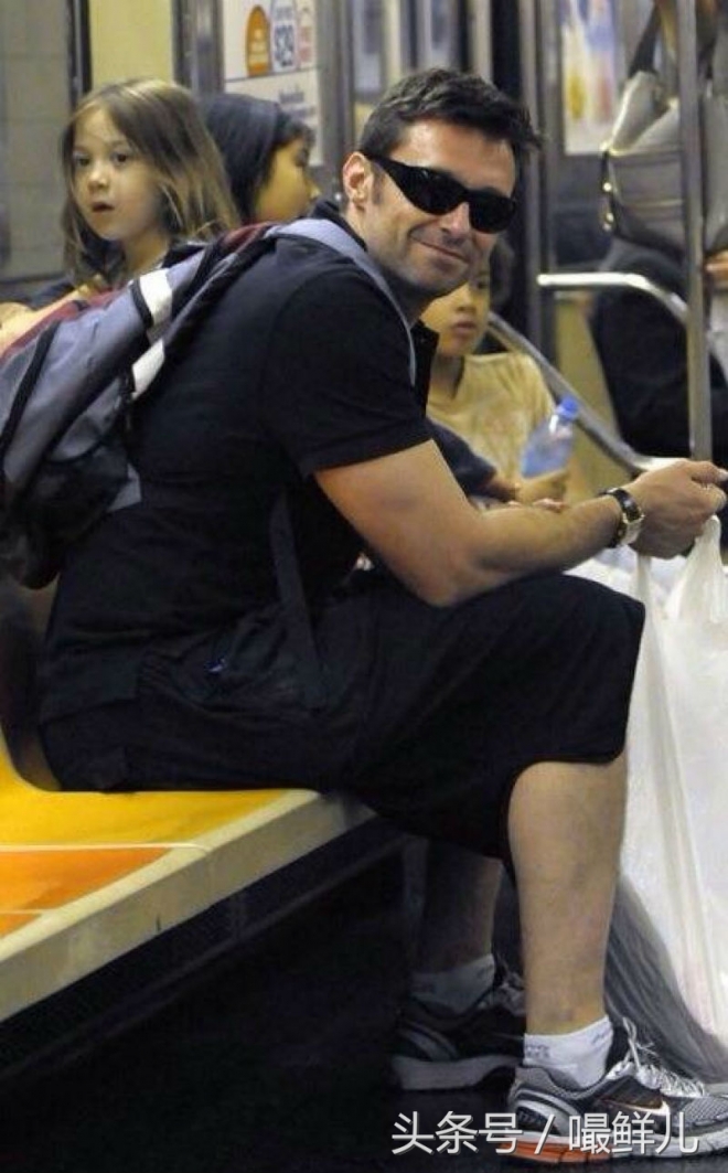 大牌明星也做地铁，“小样儿”有的很装有的很自然(2)