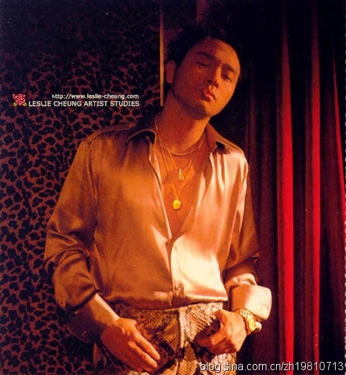 直击哥哥张国荣生前未公开的11张照片(2)