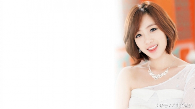 王思聪签约女团T-ara 高清写真照(6)