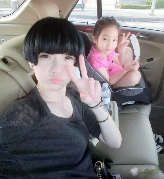 丑爸的自卑，幸好没有遗传给女儿，王宝强的女儿最美！(4)