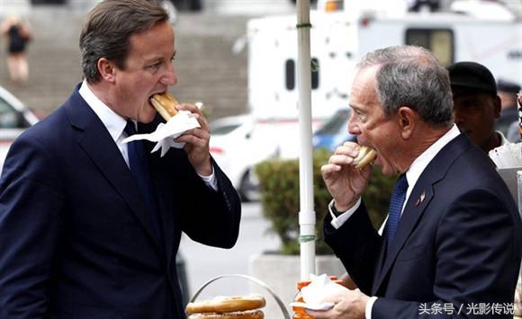 16张照片记录国外政要的经典尴尬表情(2)