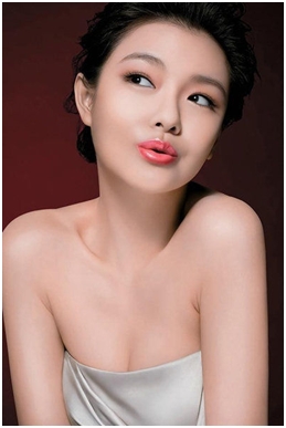 片场众目睽睽下“被打”满是伤的6大男女明星(1)