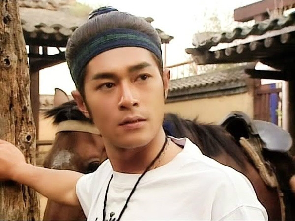 明星成名前“心酸职业”，周星驰摆地摊，古天乐街头混混(4)