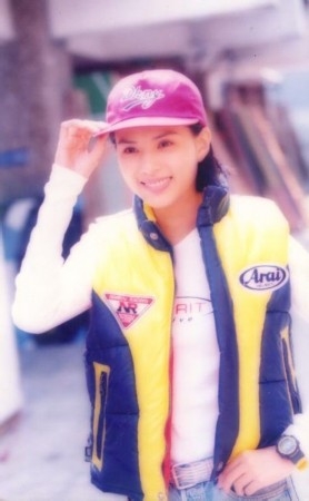 “小龙女”李若彤年轻时候罕见照，清纯可人！(4)