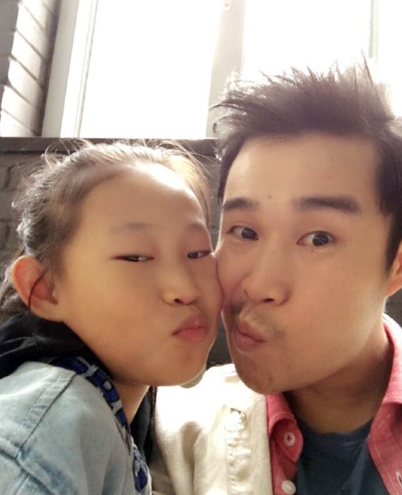 丑爸的自卑，幸好没有遗传给女儿，王宝强的女儿最美！(1)