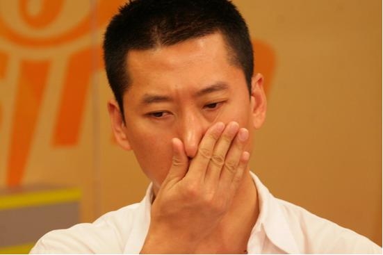 人前被骂成狗黑成碳，人后却赚足名利潇洒度日(1)