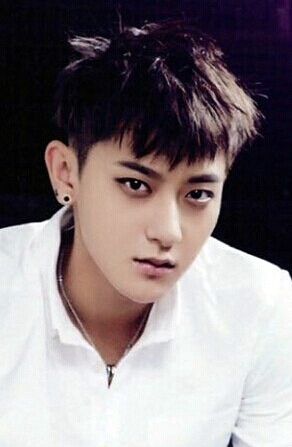 老一代明星们和当代小鲜肉照片大对比，谁完爆了谁？(7)