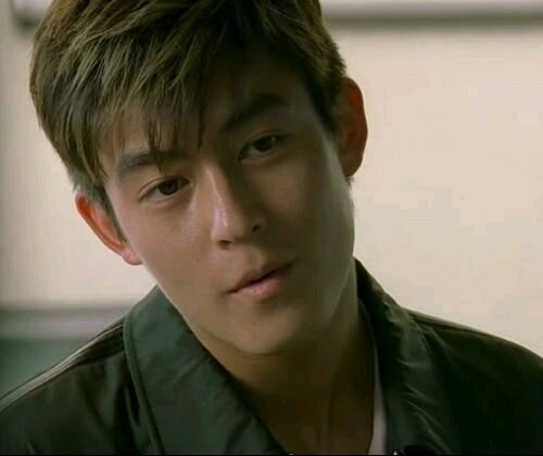 老一代明星们和当代小鲜肉照片大对比，谁完爆了谁？(7)