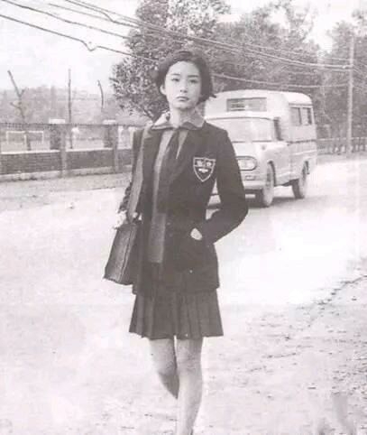 最珍贵的照片，跑龙套的成龙，读书时的林青霞，最后一位皇帝(5)