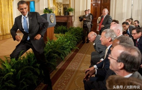 16张照片记录国外政要的经典尴尬表情(3)