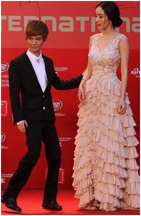 有“生理缺陷”生怕别人提及的6大男女明星(2)