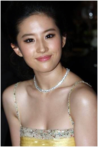 有“生理缺陷”生怕别人提及的6大男女明星(1)