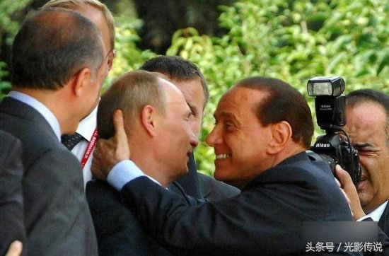 16张照片记录国外政要的经典尴尬表情(3)