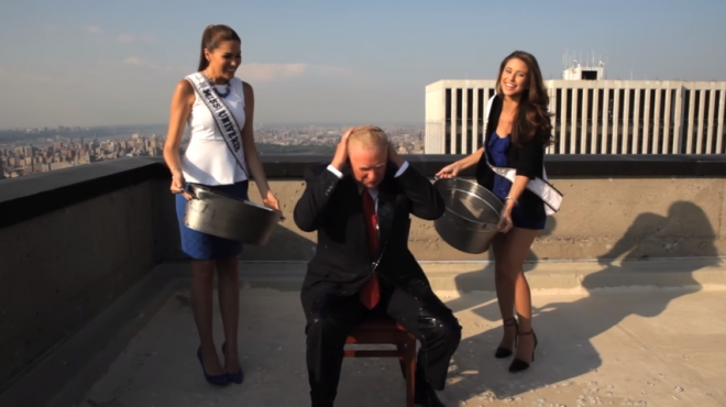 从特朗普参加冰桶挑战来看，特朗普真的没有戴假发(2)