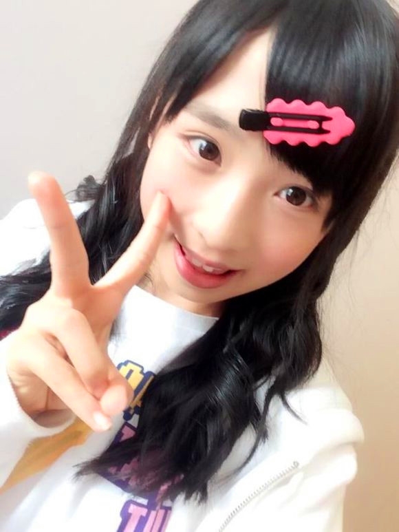日本偶像团体AKB48最小成员才14岁，被誉为2万年一遇美女(2)