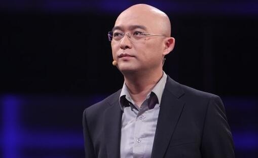 盘点娱乐圈光头大咖，最后一位愣是把自己的前途作没了(3)