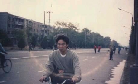 最珍贵的照片，跑龙套的成龙，读书时的林青霞，最后一位皇帝(5)