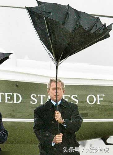 16张照片记录国外政要的经典尴尬表情(4)