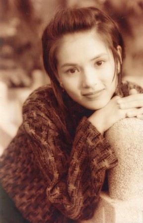 “小龙女”李若彤年轻时候罕见照，清纯可人！(3)