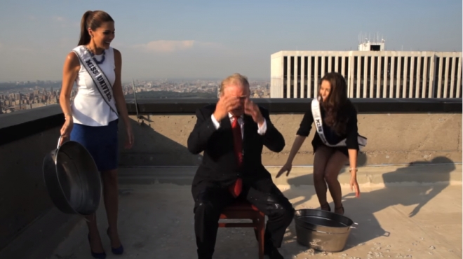 从特朗普参加冰桶挑战来看，特朗普真的没有戴假发(2)