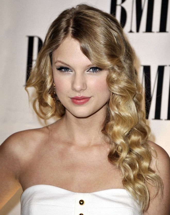 全球最赚钱的名人排行榜 真是行行出状元(1)