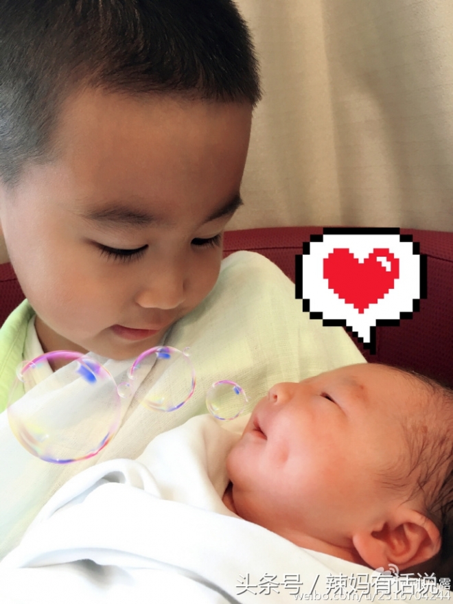 娱乐圈还有这样的明星？出外拍戏也不忘拖儿带女！现传出生三胎~(2)