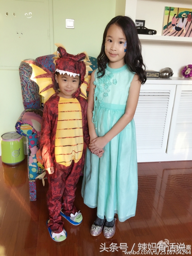 娱乐圈还有这样的明星？出外拍戏也不忘拖儿带女！现传出生三胎~(4)