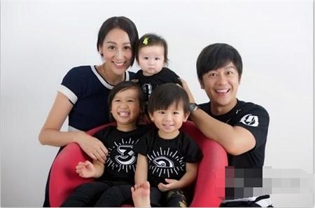 陈浩民妻子5年刨腹产4次，称结婚后没用过卫生巾！(3)