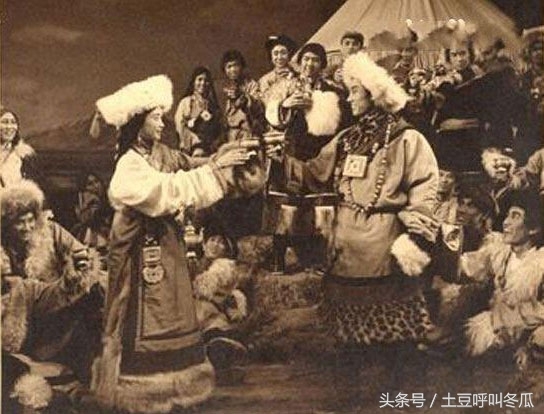 老照片：1956年，历史上第一届真正的春晚！看看都演了什么！(4)