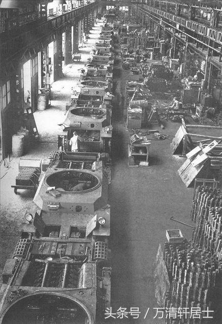 组图：二战日本兵工厂的生产场景(1)